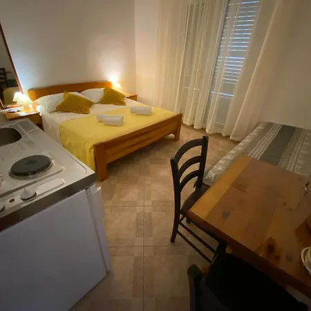 San Giorgio Apartment *